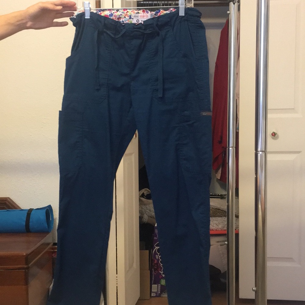 Scrub pants